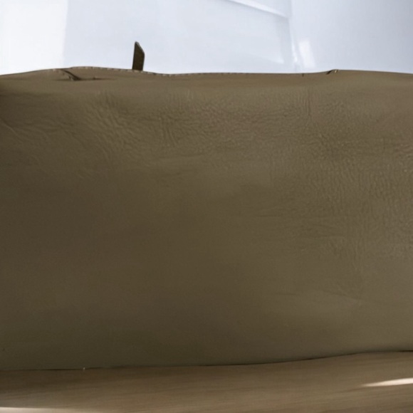 NWOT! Rebecca Minkoff Zipper Satchel - Picture 4 of 5